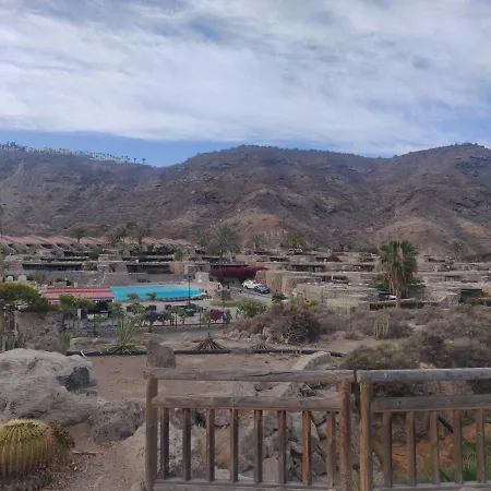 Holiday home Casa Holmston, Duplex With Hot Tub In Anfi Tauro Topaz