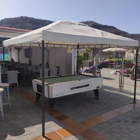 Holiday home Casa Holmston, Duplex With Hot Tub In Anfi Tauro Topaz